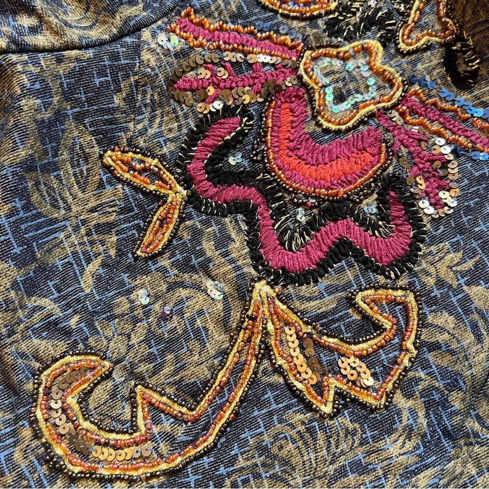 Chico’s Embroidered Jacket Beaded Floral Zip Front Size 1 medium - Picture 5 of 9
